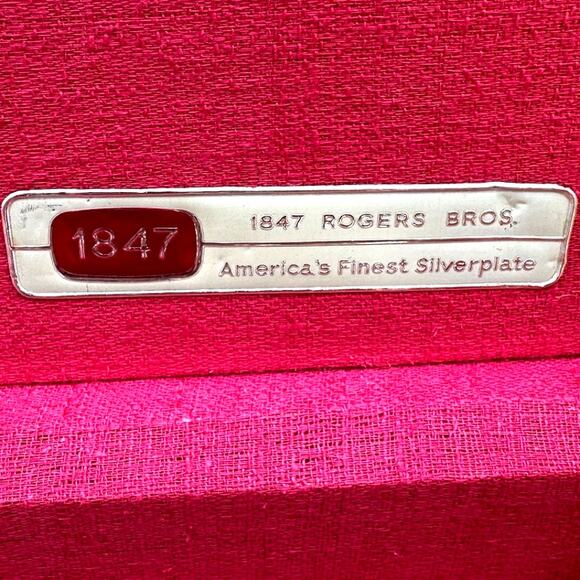 1847 MCM Rogers Bros 'Flair' 67-PC Silverplate 7-PC Place Setting Service for 8 - Picture 5 of 16